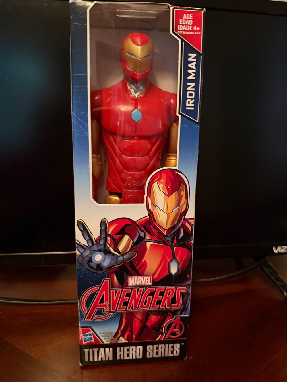 Marvel Iron Man Red and Gold Titan Hero Figure in Packaging (new)
